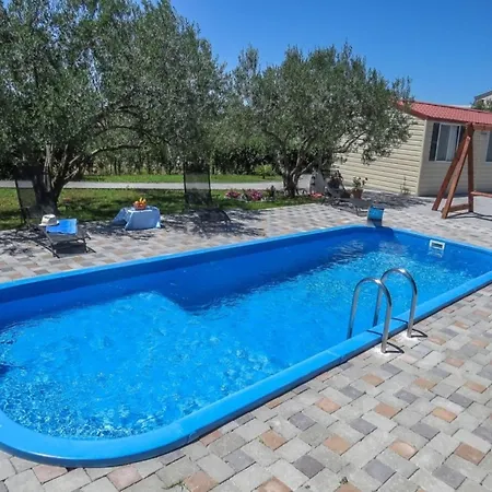 Holiday home Alluring Mobile Homes In Pako Tane Near Sea *